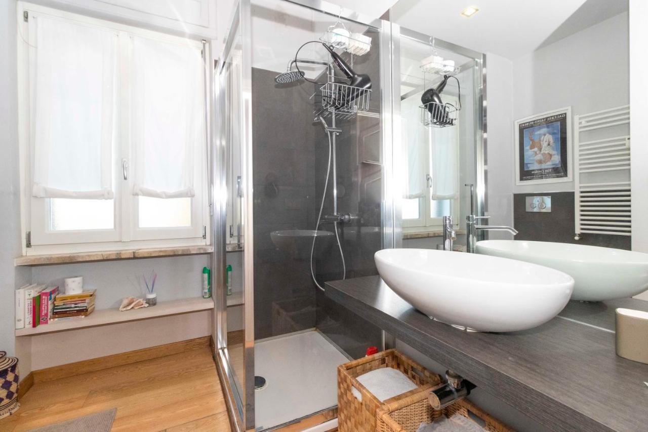 Charming Apartment With Parking! Turin Exterior photo